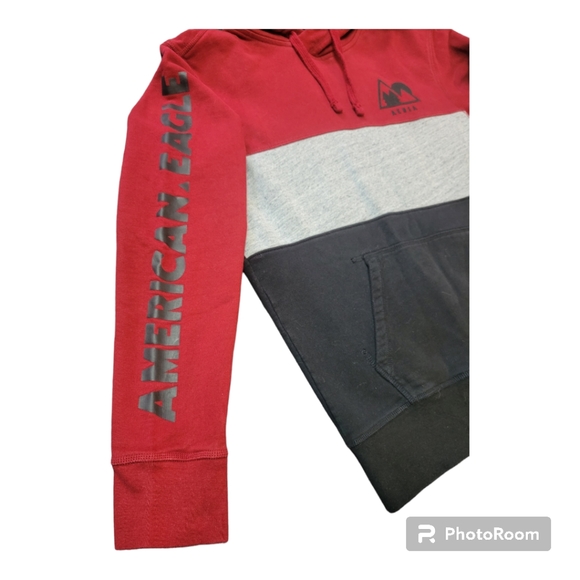 Men's American Eagle Hoodie - size small - red, white, black. Front pouch pocket - Picture 4 of 5